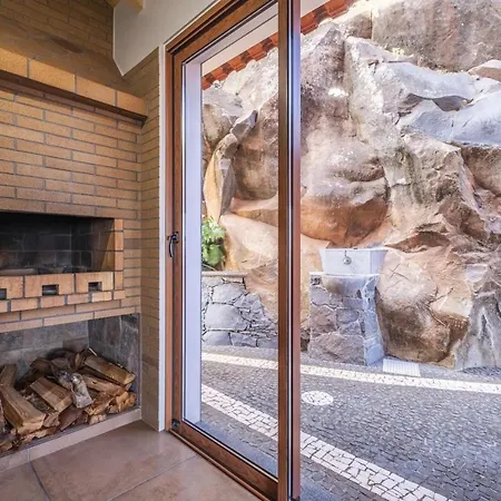 Vivenda Da Natureza Tatil Evi Santa Cruz (Madeira)